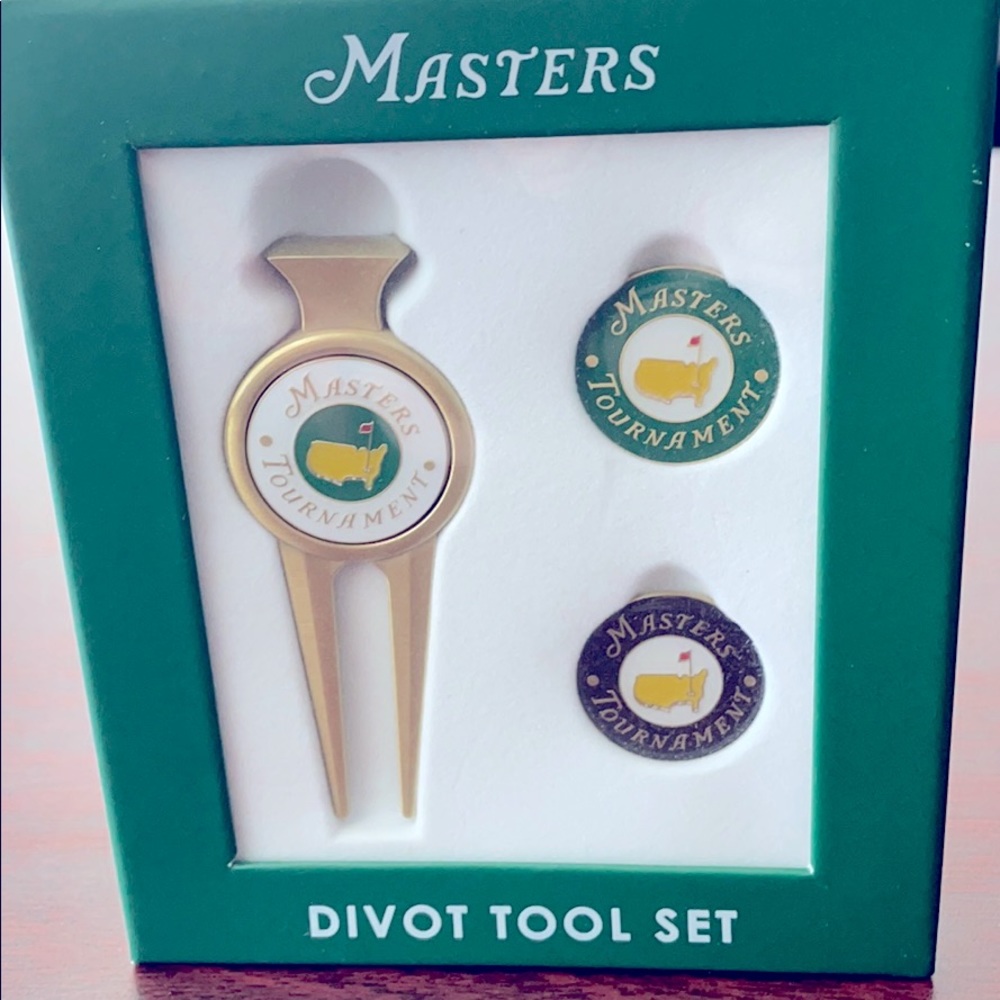 Divot tool set